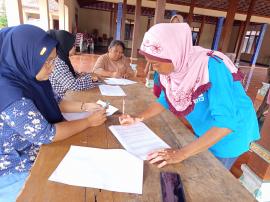 Pencairan Honor Kader Posyandu dan KB di Kalurahan Karangduwet